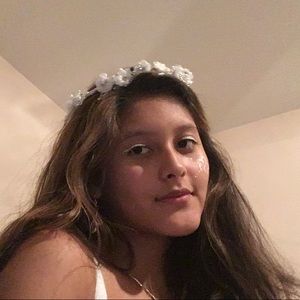 Meet your Posher, Isabel